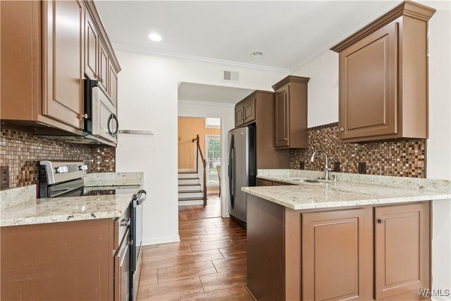 11304 ST JAMES, Northport, AL 35475