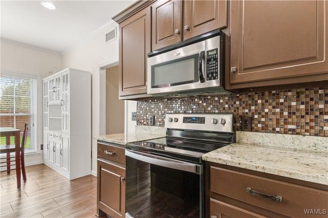 11304 ST JAMES, Northport, AL 35475