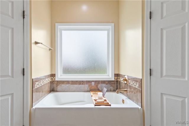 11304 ST JAMES, Northport, AL 35475