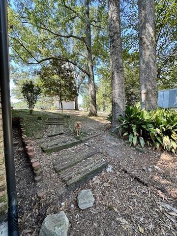 90 Windwood Trace, Hattiesburg, MS 39402