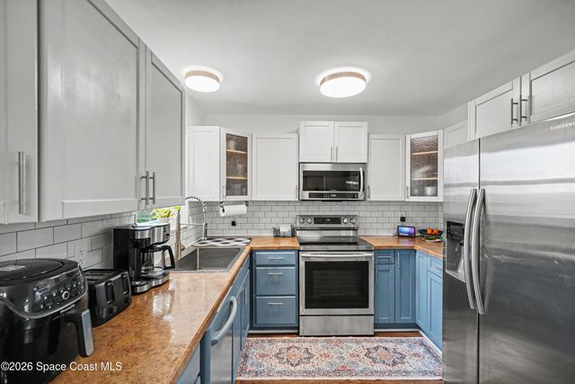 1023 Jersey Lane NE, Palm Bay, FL 32905