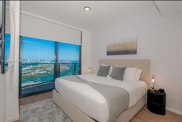 398 NE 5th St 3511, Miami, FL 33132