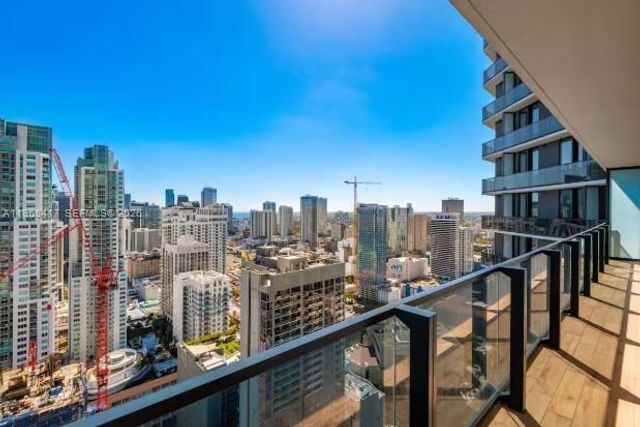 398 NE 5th St 3511, Miami, FL 33132