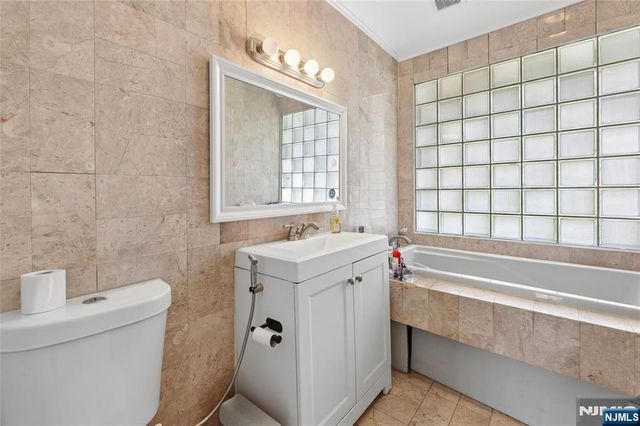 191 Haase Avenue, Paramus, NJ 07652
