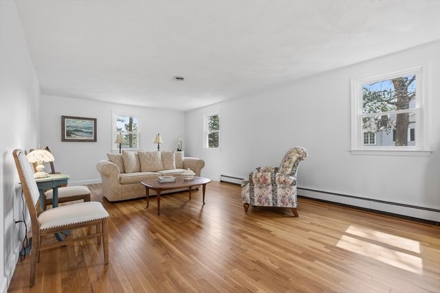 16 Eastmount Road, Medfield, MA 02052