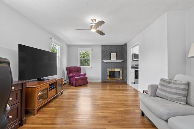 16 Eastmount Road, Medfield, MA 02052