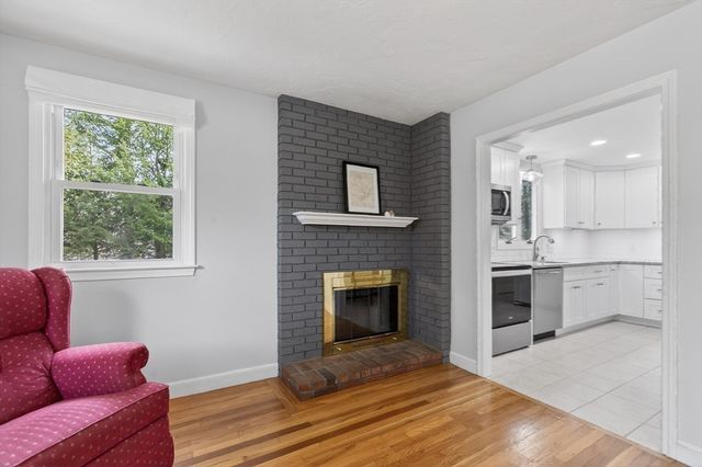 16 Eastmount Road, Medfield, MA 02052