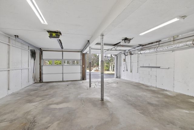 16 Eastmount Road, Medfield, MA 02052