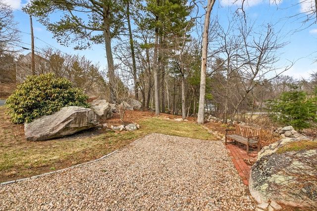 16 Eastmount Road, Medfield, MA 02052