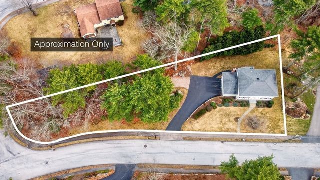 16 Eastmount Road, Medfield, MA 02052