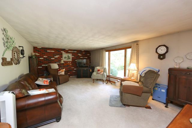 11810 Woodview Lane, Fredericktown, OH 43019