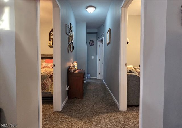 119 S Wallace Street, Uhrichsville, OH 44683