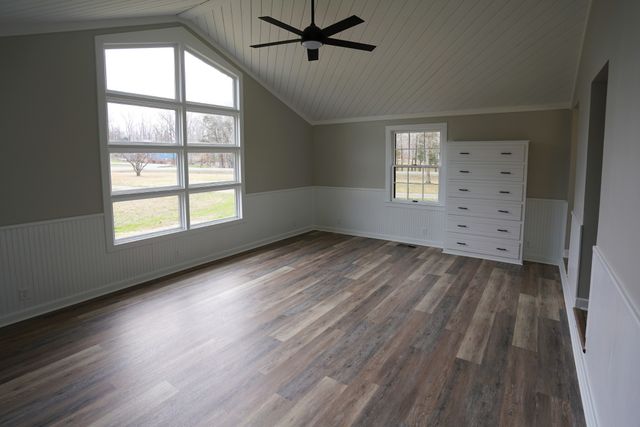 1021 Liberty Rd, Charlotte, TN 37036