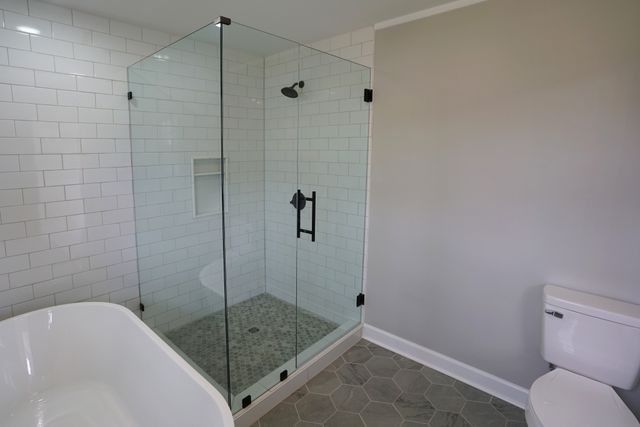 1021 Liberty Rd, Charlotte, TN 37036