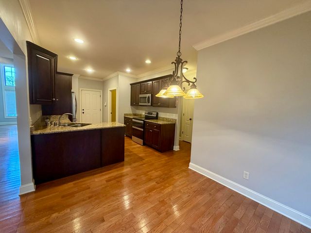 1012 Vineyard Way, Berea, KY 40403