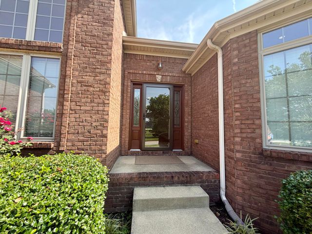 1012 Vineyard Way, Berea, KY 40403