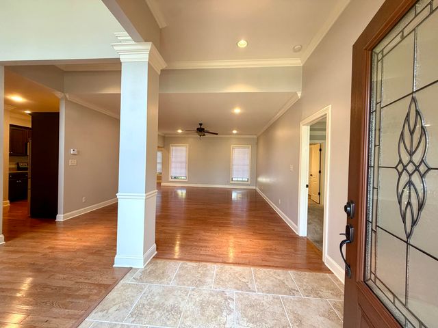 1012 Vineyard Way, Berea, KY 40403