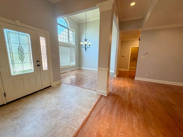 1012 Vineyard Way, Berea, KY 40403