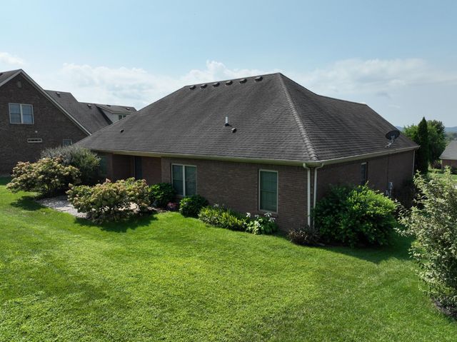 1012 Vineyard Way, Berea, KY 40403