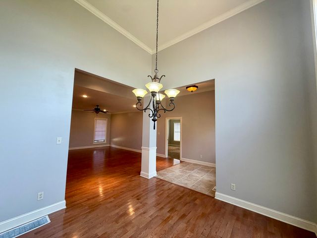1012 Vineyard Way, Berea, KY 40403