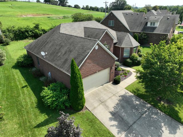 1012 Vineyard Way, Berea, KY 40403