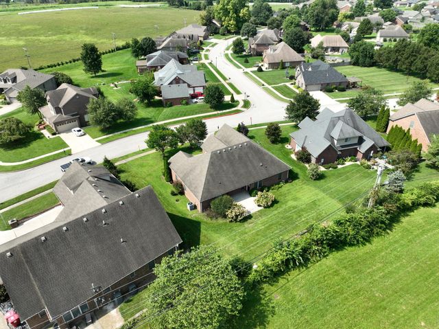 1012 Vineyard Way, Berea, KY 40403