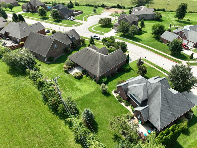 1012 Vineyard Way, Berea, KY 40403