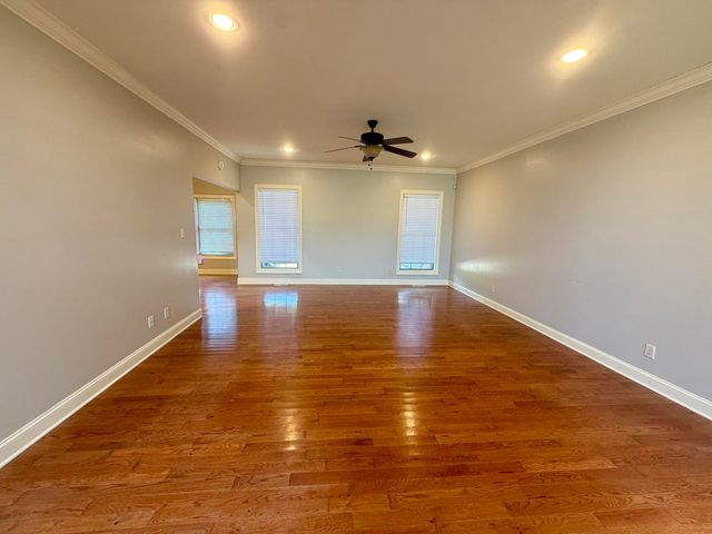 1012 Vineyard Way, Berea, KY 40403
