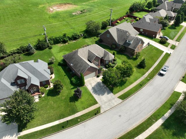 1012 Vineyard Way, Berea, KY 40403