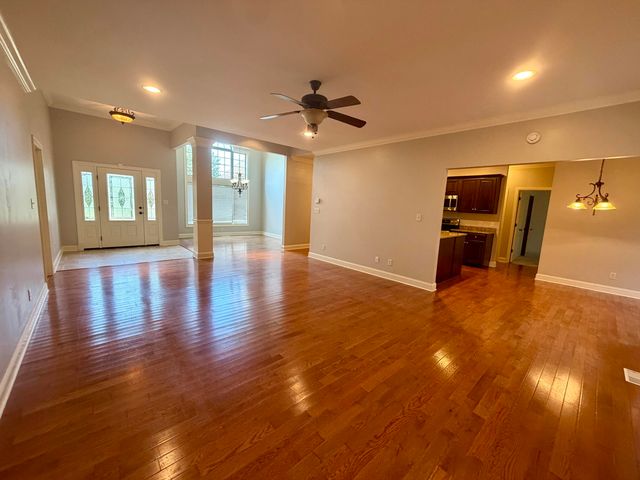 1012 Vineyard Way, Berea, KY 40403