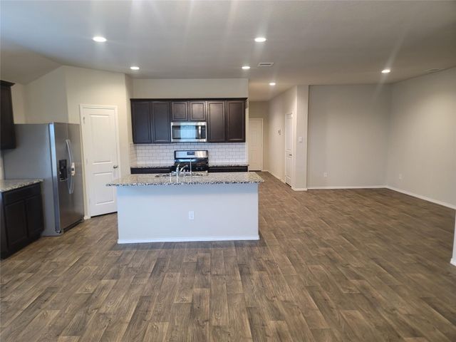 846 Autumn Flats Way, Rosharon, TX 77583