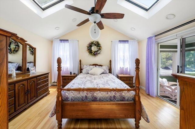 131 Pine Grove Ave, Bellingham, MA 02019