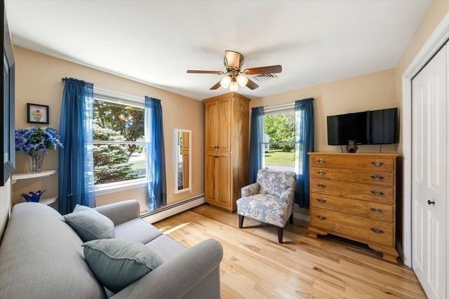 131 Pine Grove Ave, Bellingham, MA 02019