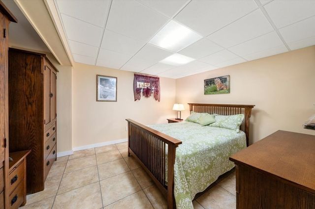131 Pine Grove Ave, Bellingham, MA 02019