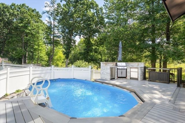 131 Pine Grove Ave, Bellingham, MA 02019