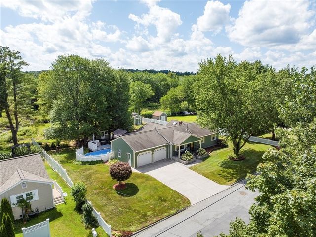 131 Pine Grove Ave, Bellingham, MA 02019