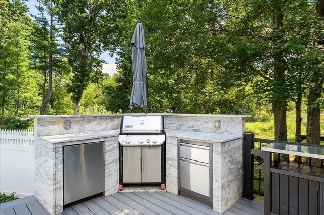 131 Pine Grove Ave, Bellingham, MA 02019