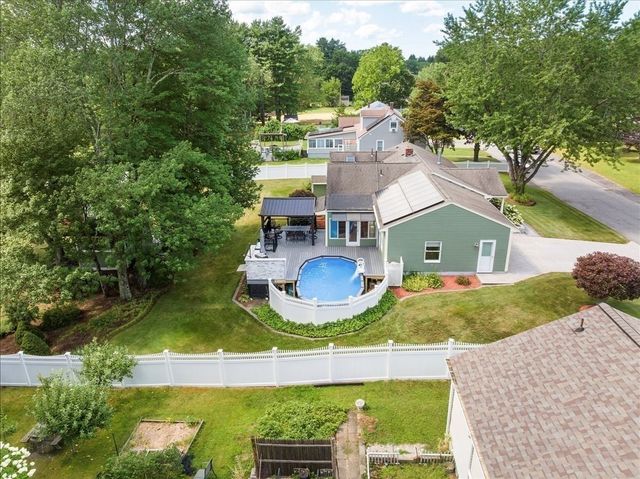 131 Pine Grove Ave, Bellingham, MA 02019