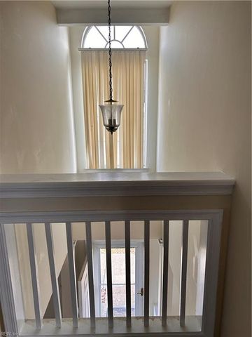 707 Topsider CT, Newport News, VA 23608