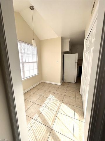 707 Topsider CT, Newport News, VA 23608