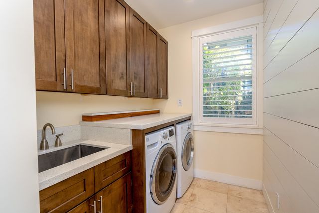 144 Hoolapa St, Kihei, HI 96753