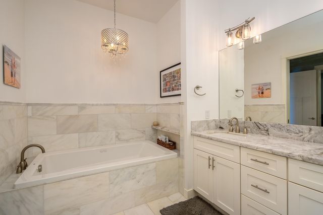 144 Hoolapa St, Kihei, HI 96753