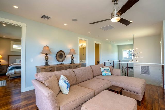 144 Hoolapa St, Kihei, HI 96753