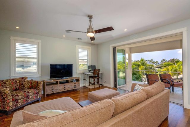 144 Hoolapa St, Kihei, HI 96753