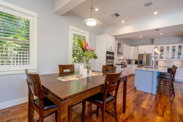 144 Hoolapa St, Kihei, HI 96753