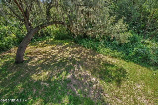 3767 HERMITAGE Road E, Jacksonville, FL 32277
