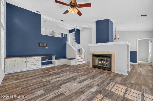 3767 HERMITAGE Road E, Jacksonville, FL 32277