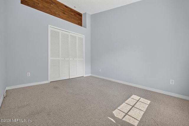 3767 HERMITAGE Road E, Jacksonville, FL 32277