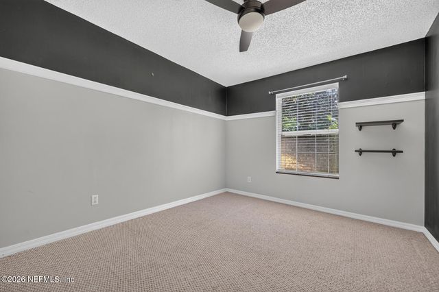 3767 HERMITAGE Road E, Jacksonville, FL 32277