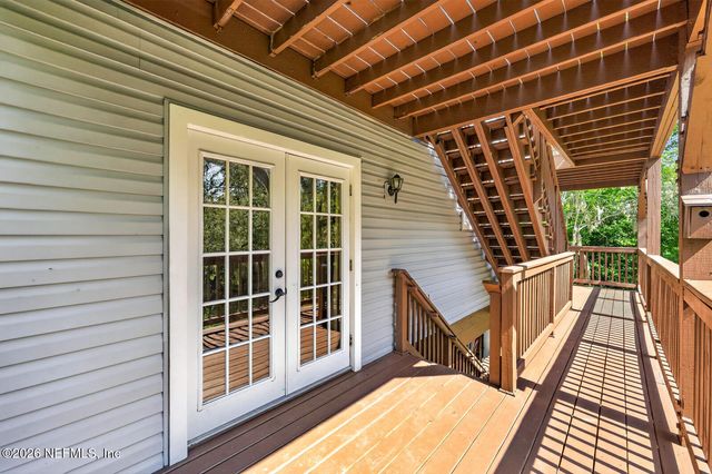 3767 HERMITAGE Road E, Jacksonville, FL 32277